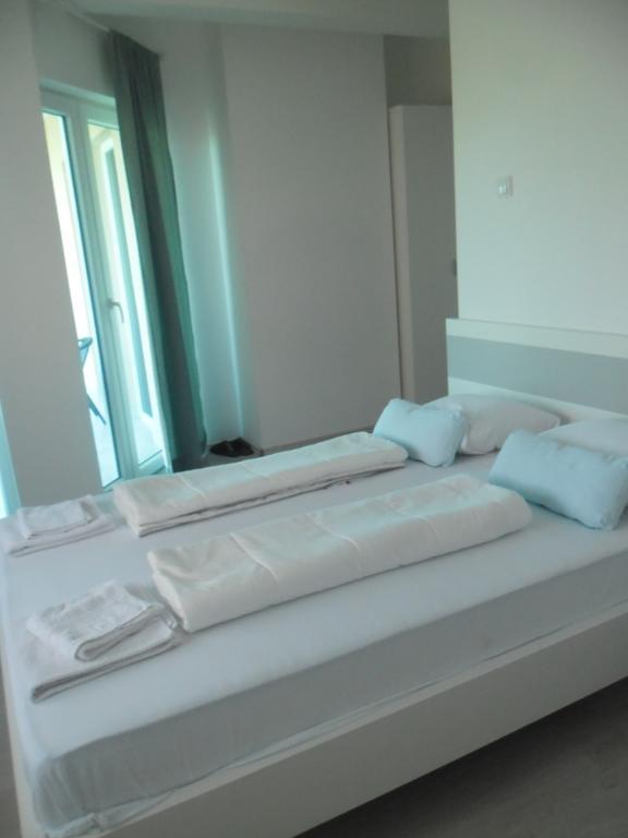 Apartment Требине Екстериор снимка