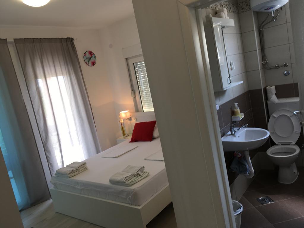 Apartment Требине Екстериор снимка